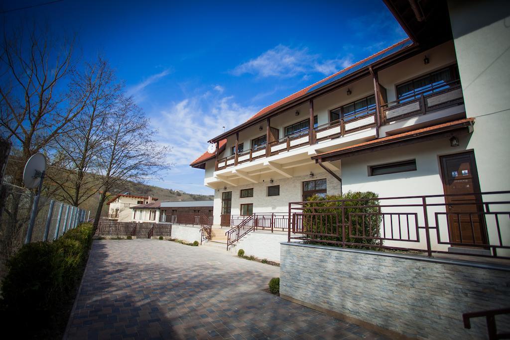 Roata Faget Inn Клуж-Напока Экстерьер фото